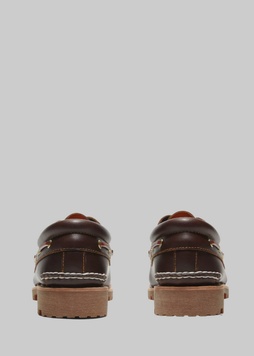 Authentic boat shoe brown