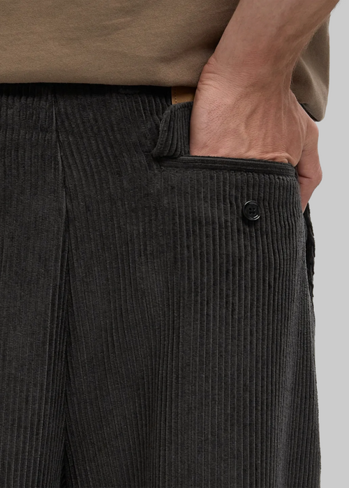 Carrot Oversized Trousers - 2